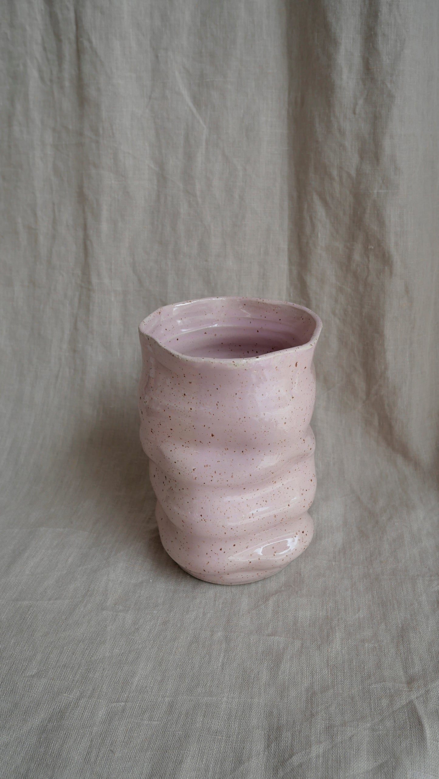 Collapse Vase pink